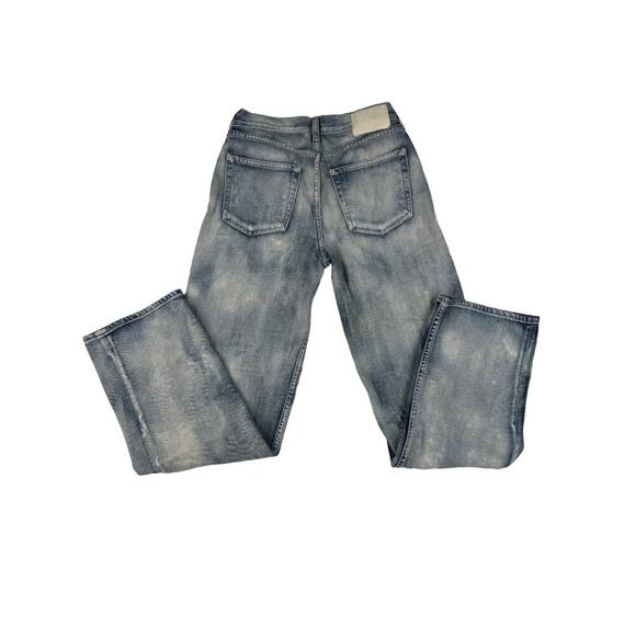 GRLFRND - The Bella Boyfriend Jeans in Light Wash Blue - Picture 7 of 7